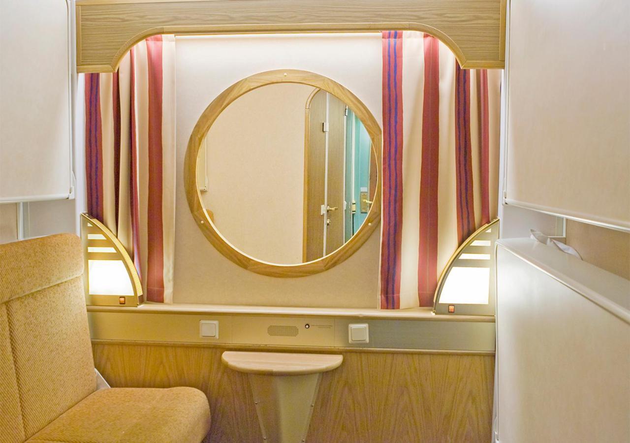 Viking Line ferry Amorella - Cruise from Stockholm to Helsinki Rum bild