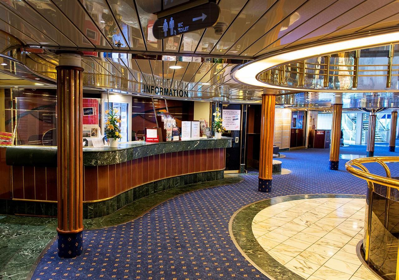 Viking Line ferry Amorella - Cruise from Stockholm to Helsinki Exteriör bild