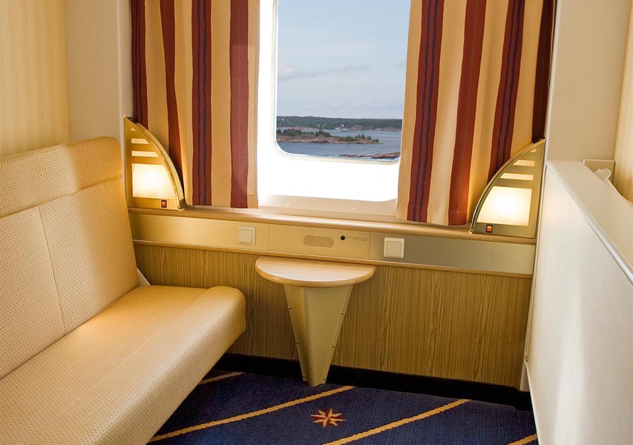 Viking Line ferry Amorella - Cruise from Stockholm to Helsinki Rum bild